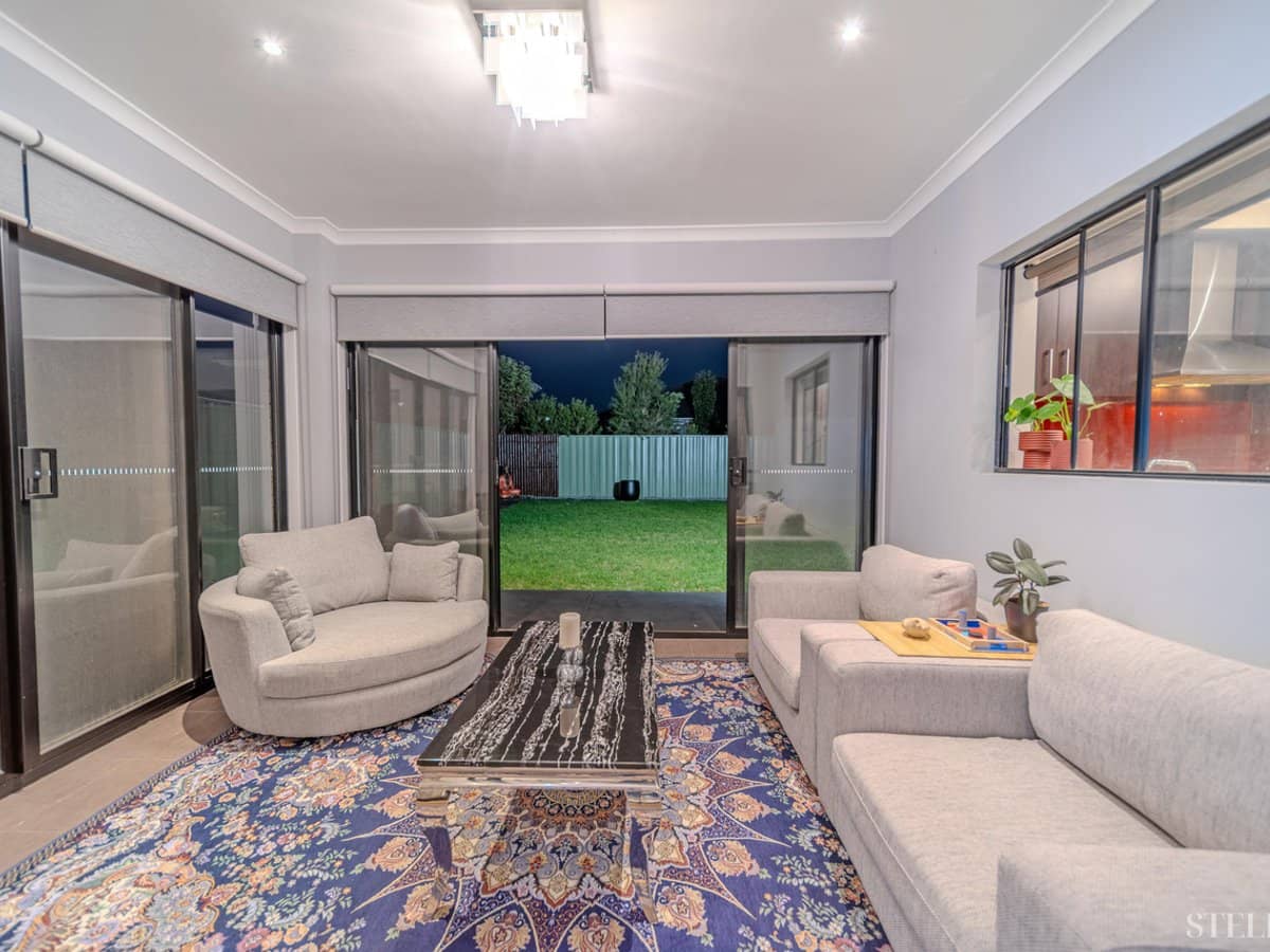 35 Cohens Way, PAKENHAM - Thumbnail 8