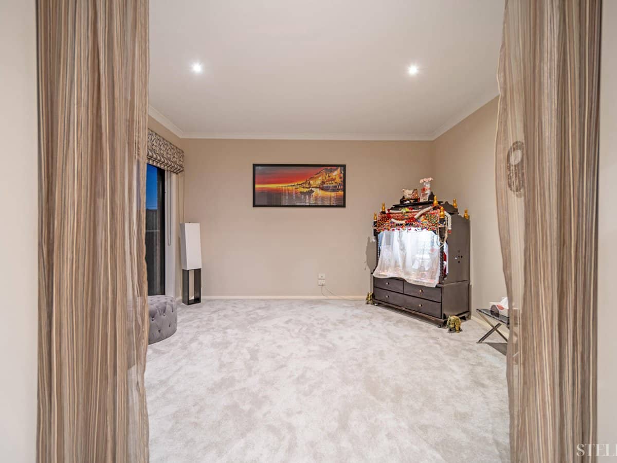 35 Cohens Way, PAKENHAM - Thumbnail 9