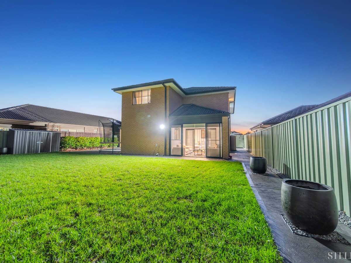 35 Cohens Way, PAKENHAM - Thumbnail 18