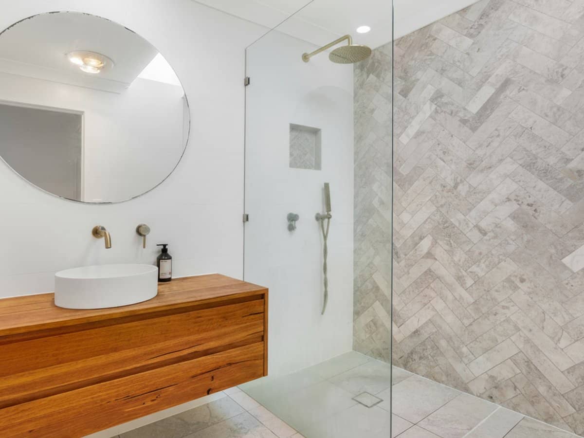 4 Wagtail Court, BURLEIGH WATERS - Thumbnail 11