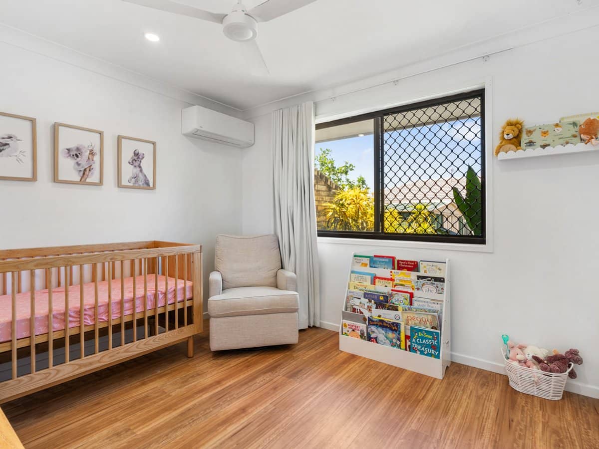 4 Wagtail Court, BURLEIGH WATERS - Thumbnail 14