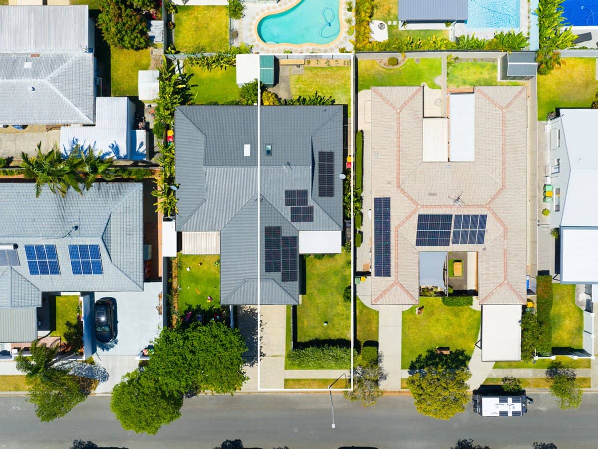 4 Wagtail Court, BURLEIGH WATERS - Thumbnail 18