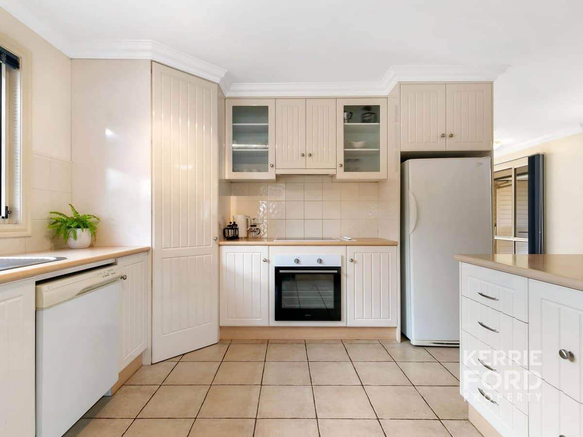 12 Fairway Drive, TRARALGON - Thumbnail 7