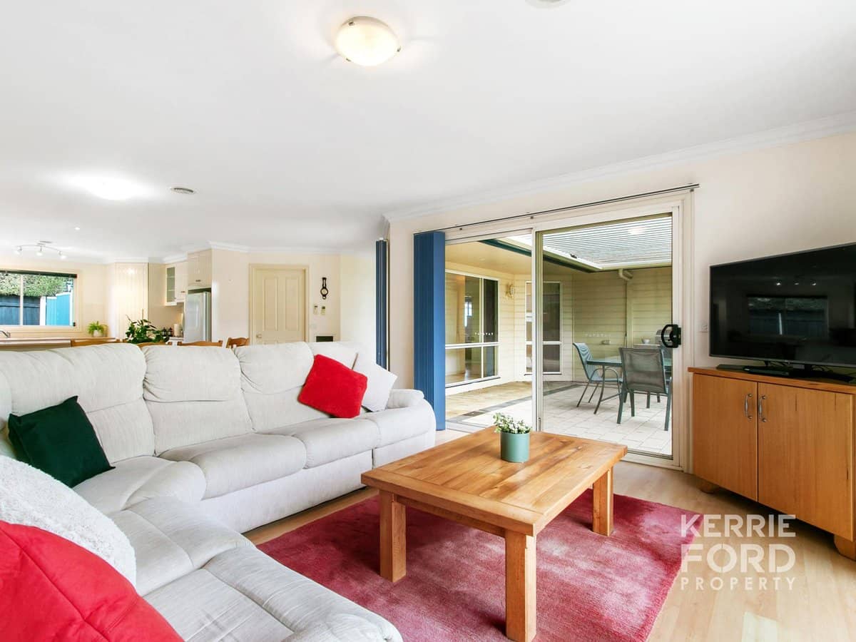 12 Fairway Drive, TRARALGON - Thumbnail 10