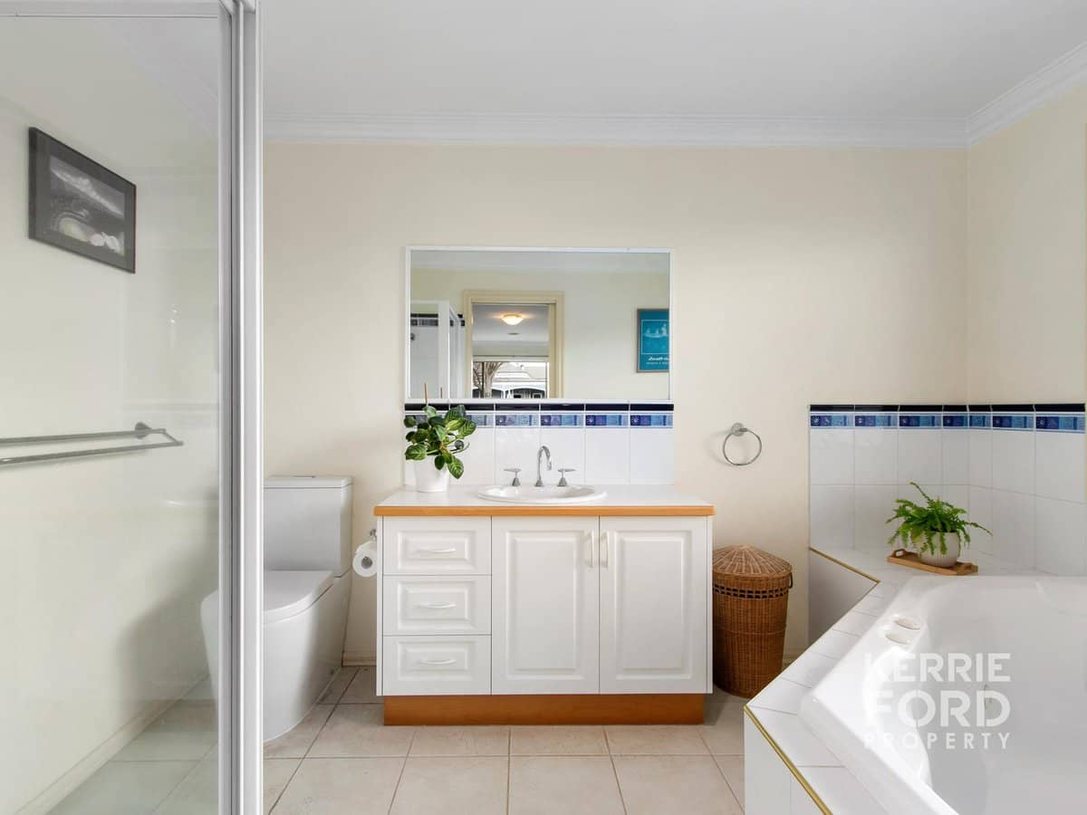 12 Fairway Drive, TRARALGON - Thumbnail 15