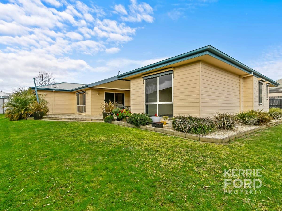 12 Fairway Drive, TRARALGON - Thumbnail 28