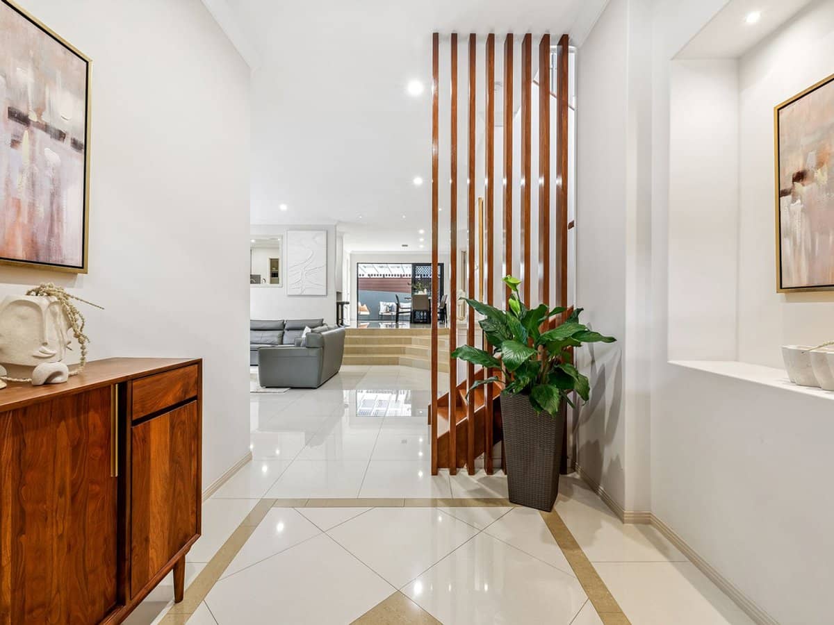 49 Wyangan Valley Way, MUDGEERABA - Thumbnail 15