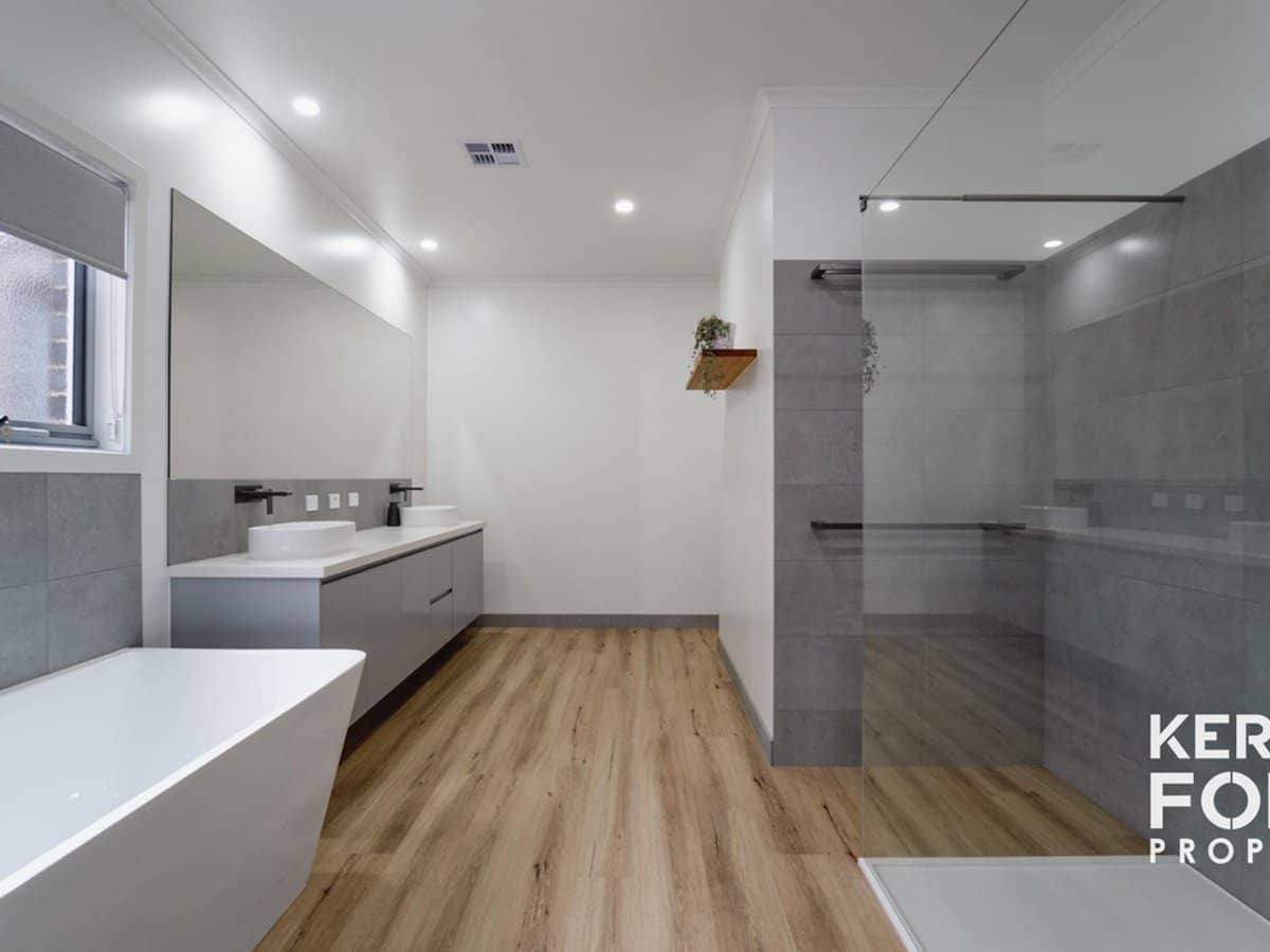 140 Breed Street, TRARALGON - Thumbnail 16