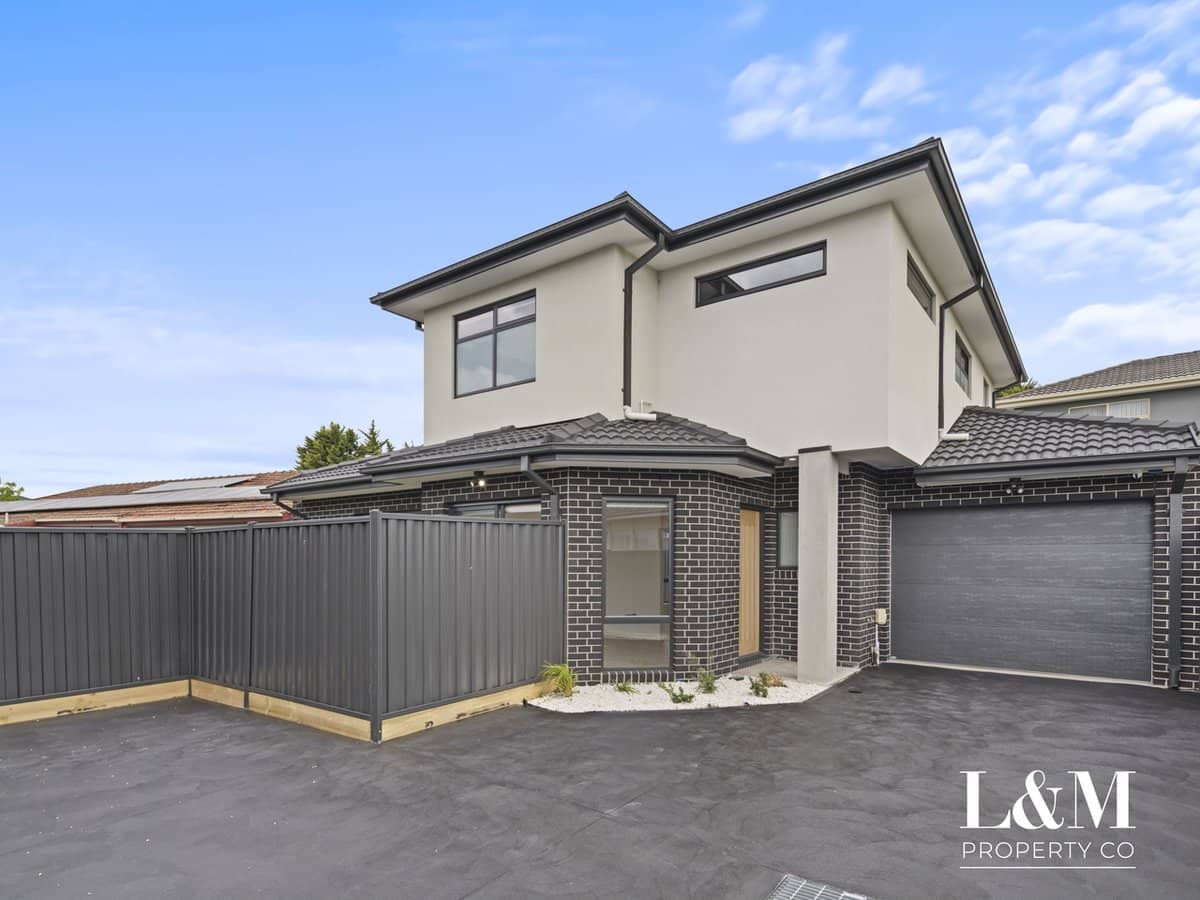 29 Kiewa Crescent, DALLAS - Thumbnail 1