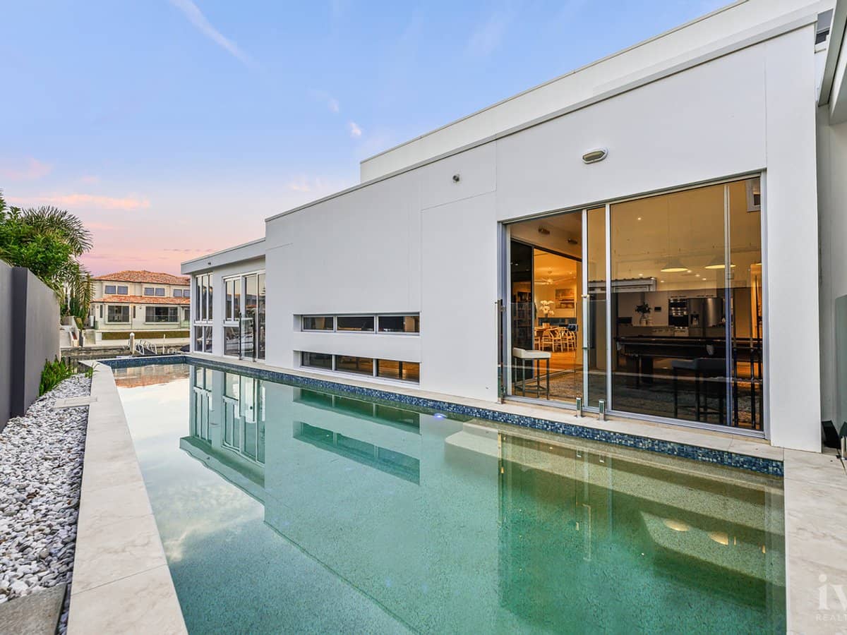 9 Royal Albert Crescent, Sovereign Islands - Thumbnail 12