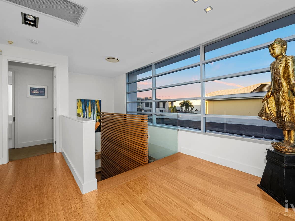 9 Royal Albert Crescent, Sovereign Islands - Thumbnail 15