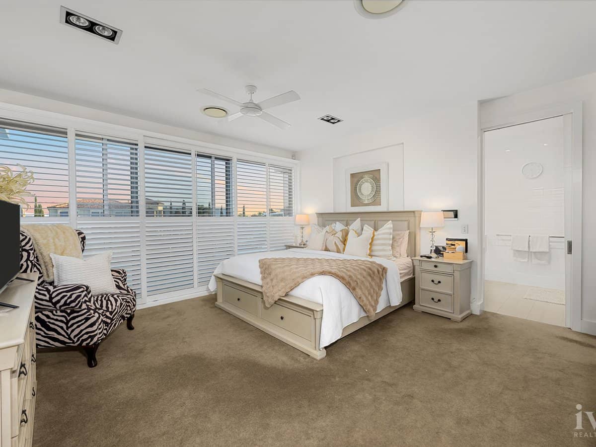 9 Royal Albert Crescent, Sovereign Islands - Thumbnail 16