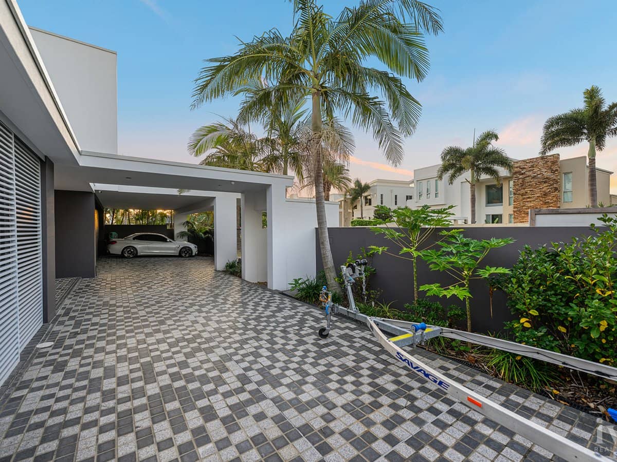 9 Royal Albert Crescent, Sovereign Islands - Thumbnail 26