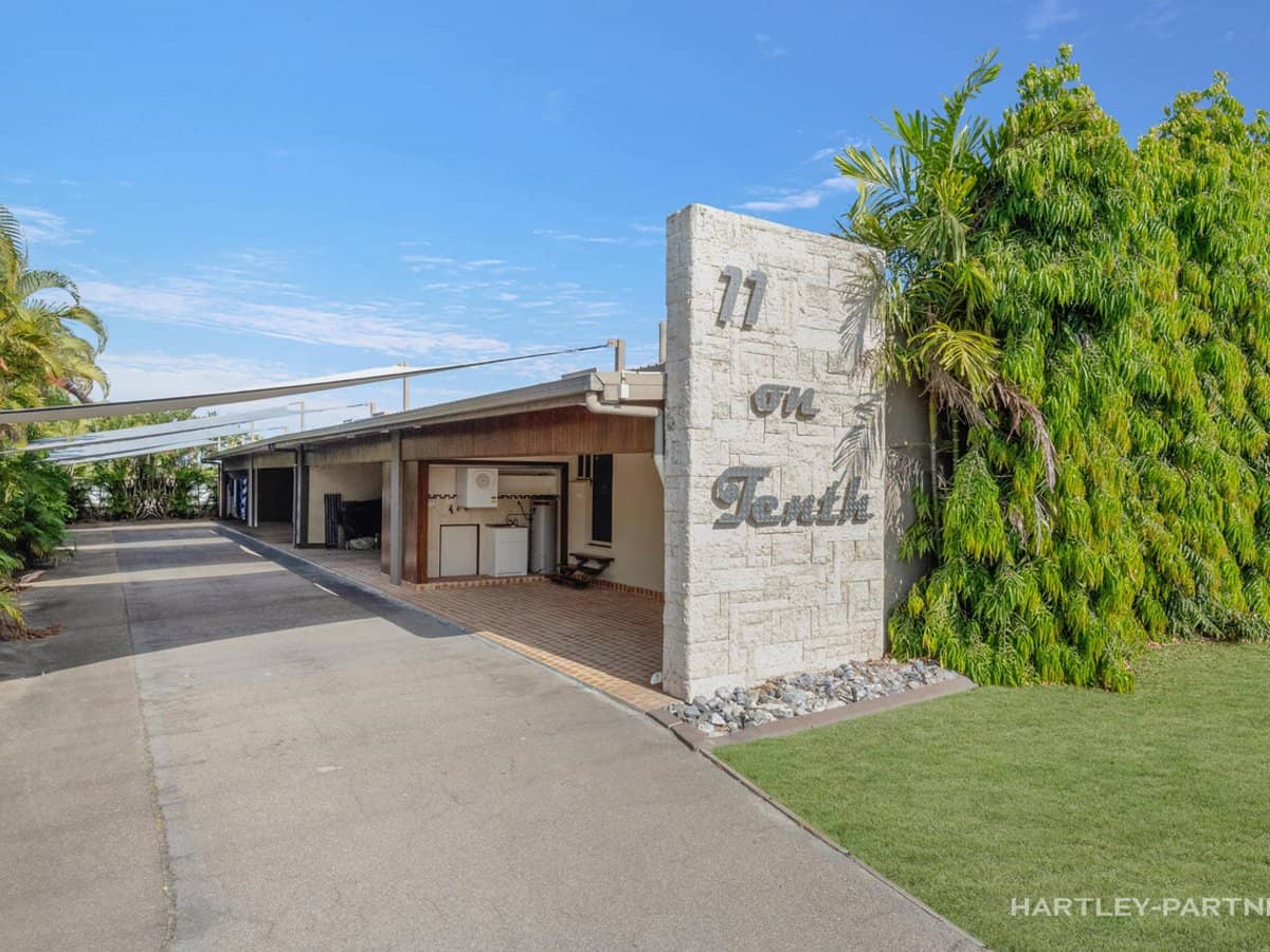 11 Tenth Avenue, RAILWAY ESTATE - Thumbnail 1