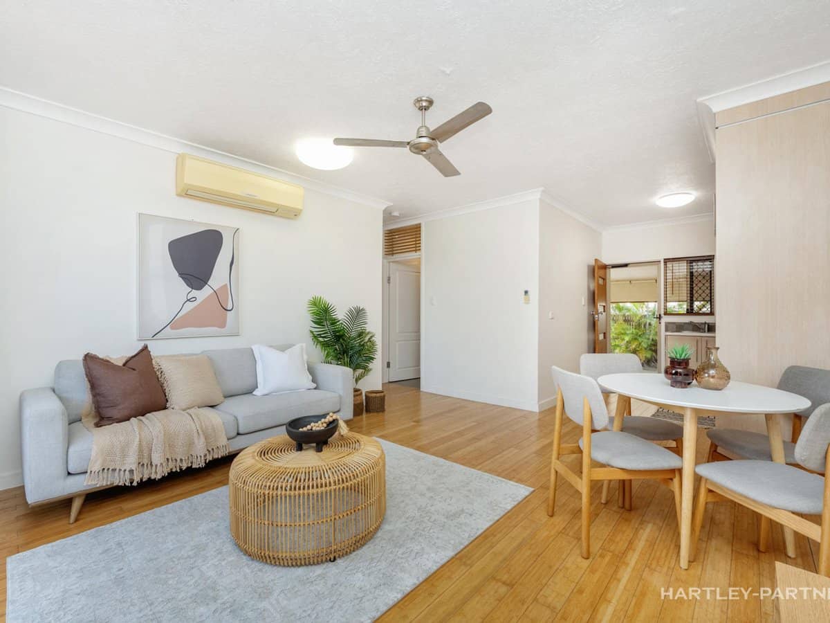 11 Tenth Avenue, RAILWAY ESTATE - Thumbnail 3