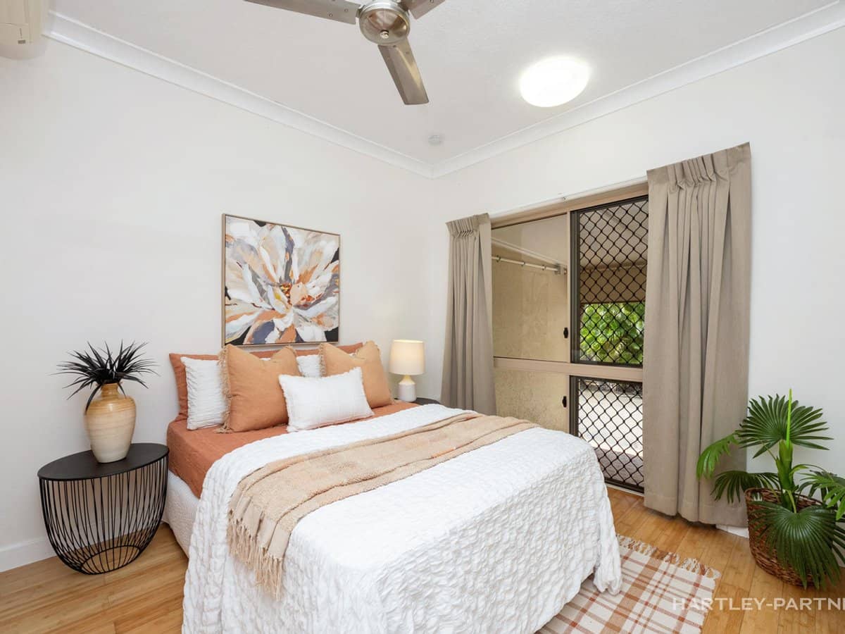 11 Tenth Avenue, RAILWAY ESTATE - Thumbnail 7