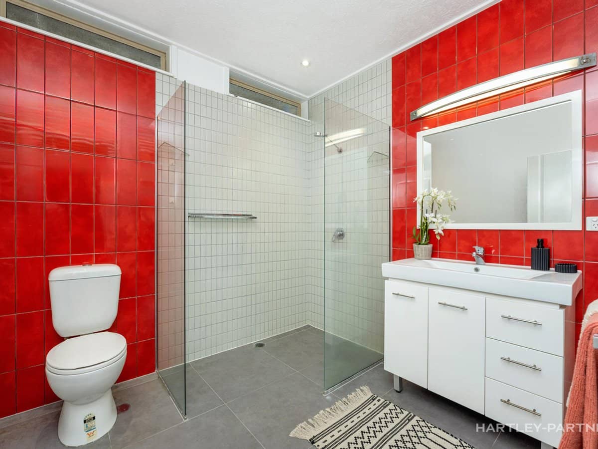 11 Tenth Avenue, RAILWAY ESTATE - Thumbnail 8