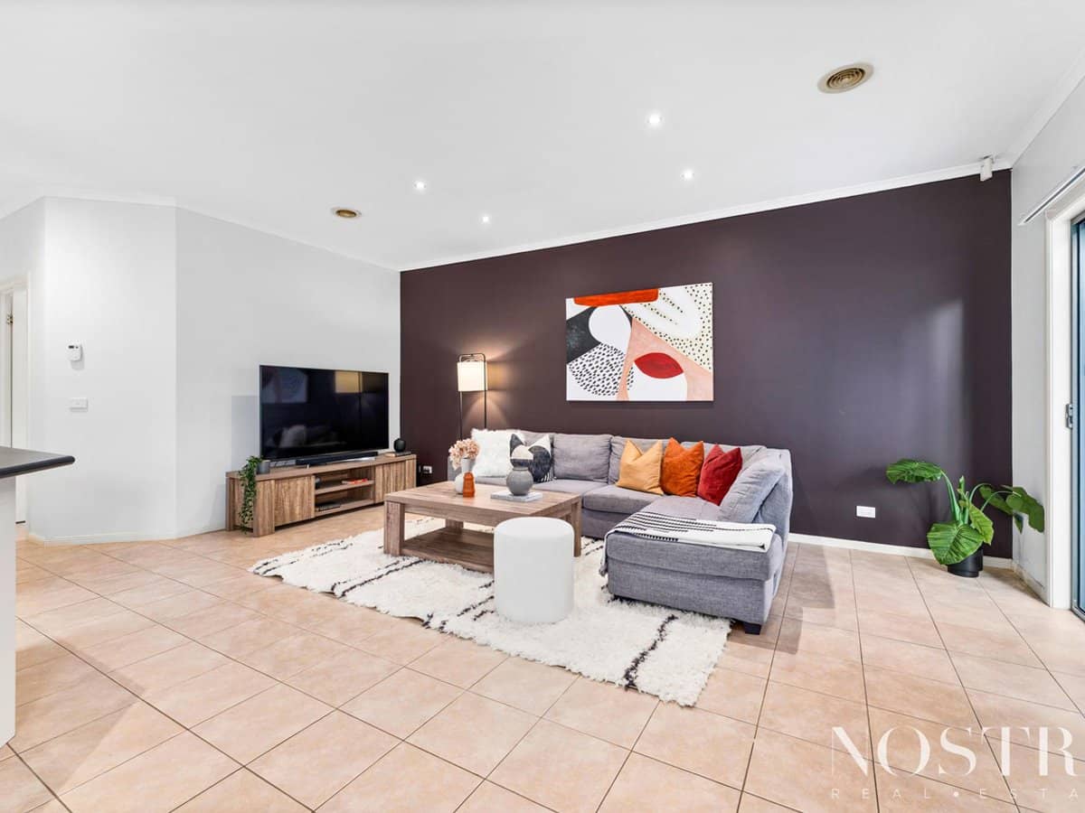 16 Xavier Way, SOUTH MORANG - Thumbnail 2
