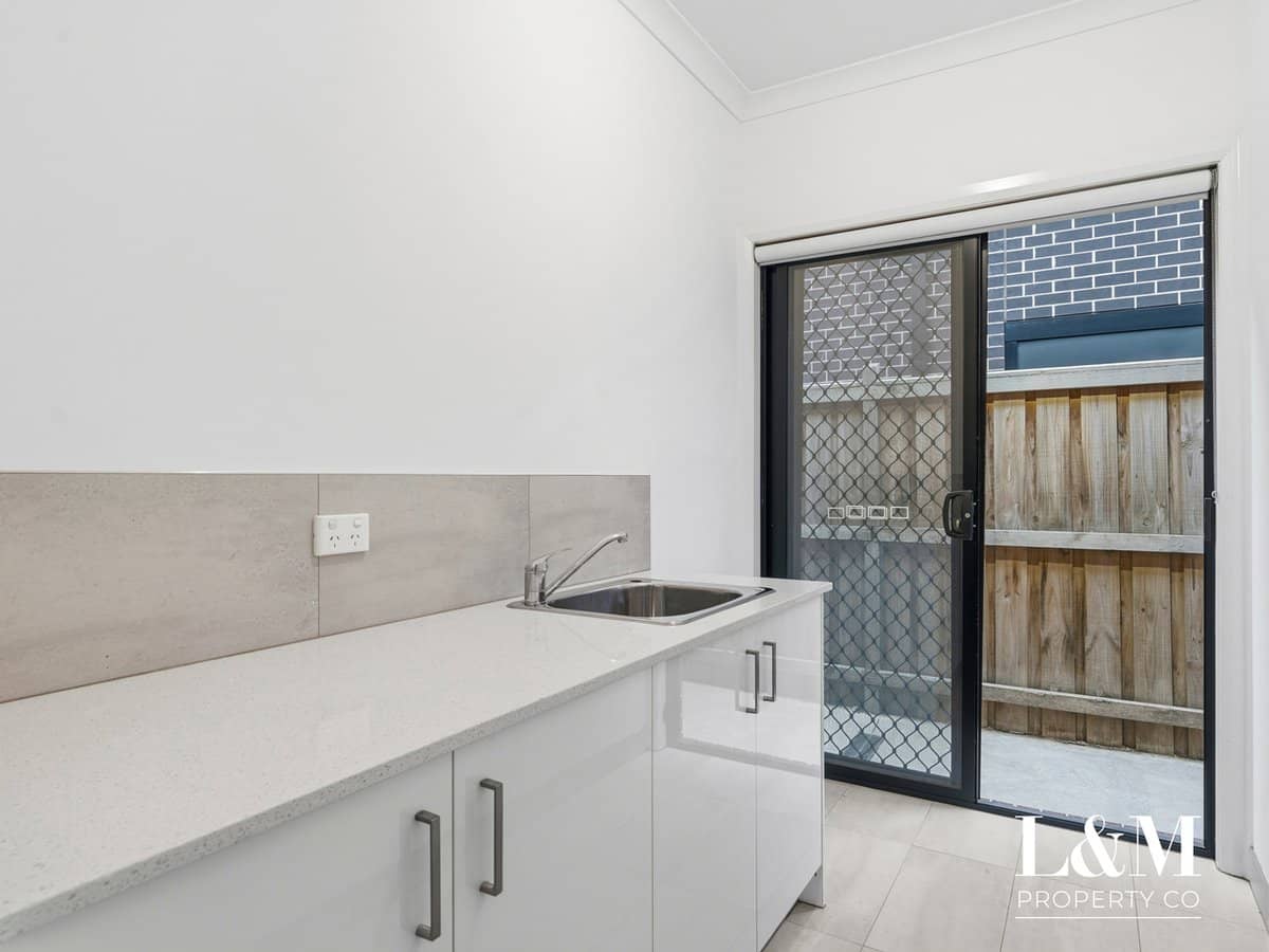 19 Straw Flower Circuit, GREENVALE - Thumbnail 13