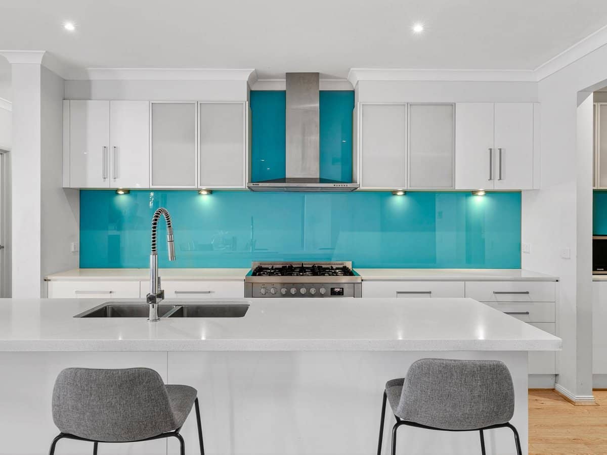 4 Auden Lane, FRASER RISE - Thumbnail 5