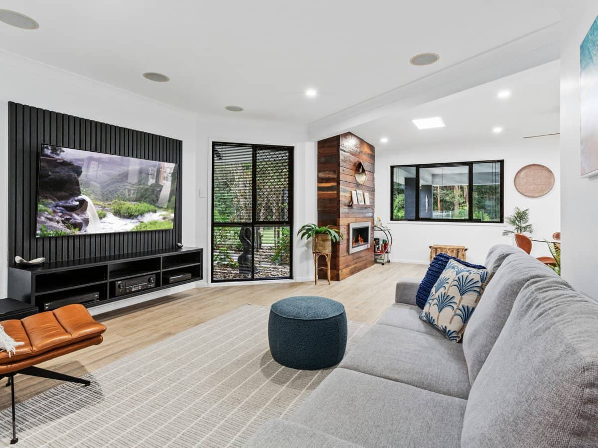 16-18 Seascape Court, TALLAI - Thumbnail 8