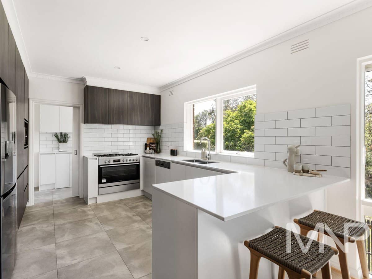 9 Fairway Drive, KEW EAST - Thumbnail 6