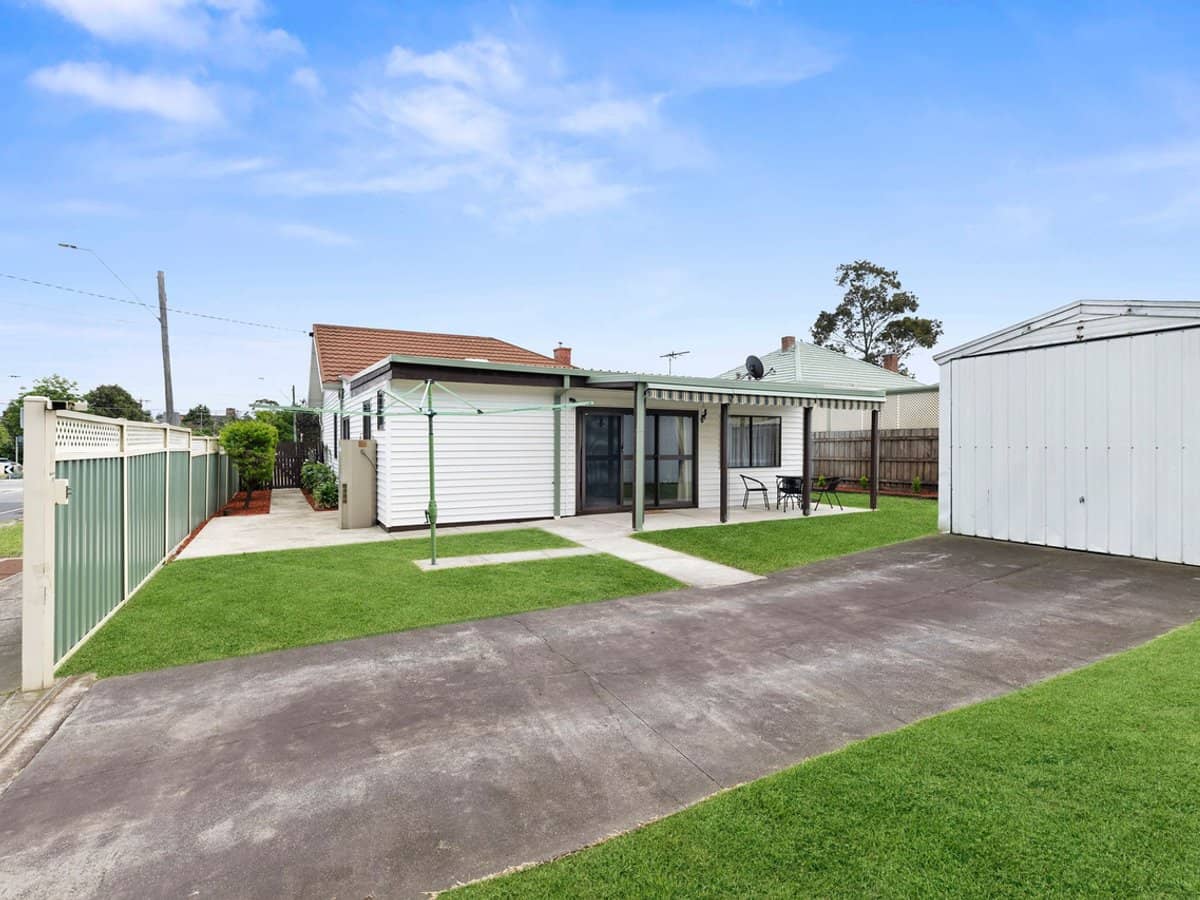 36 Cornwall Road, SUNSHINE - Thumbnail 16