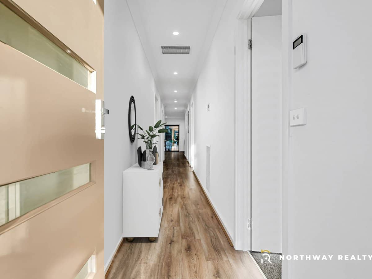 8 Laurina Street, KALKALLO - Thumbnail 2