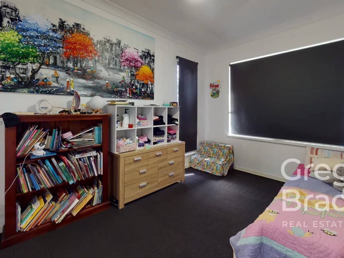 11 Hook Court, SARINA - Thumbnail 13