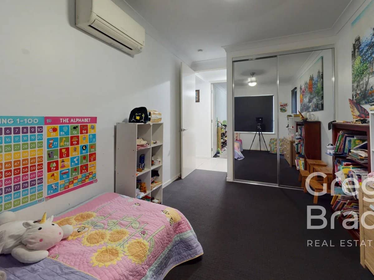 11 Hook Court, SARINA - Thumbnail 14