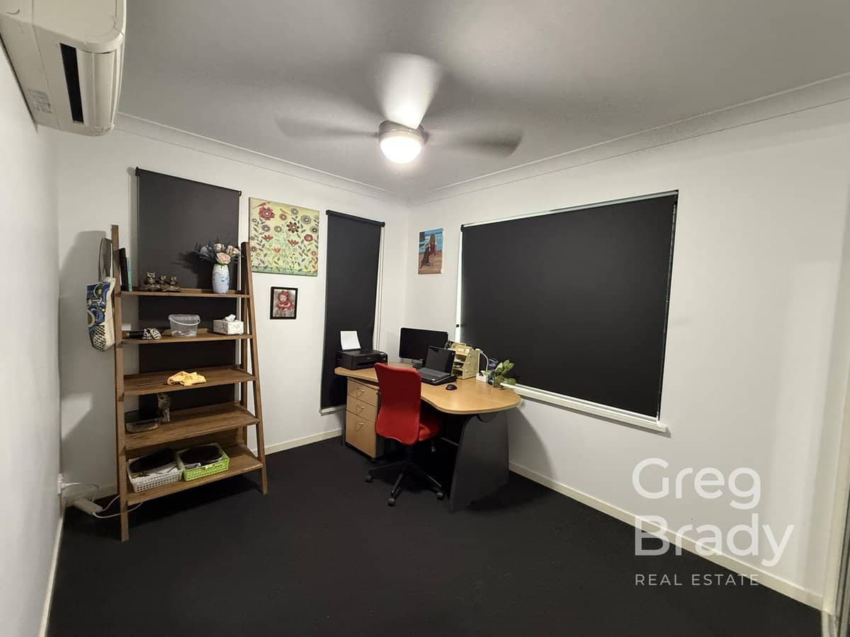 11 Hook Court, SARINA - Thumbnail 15