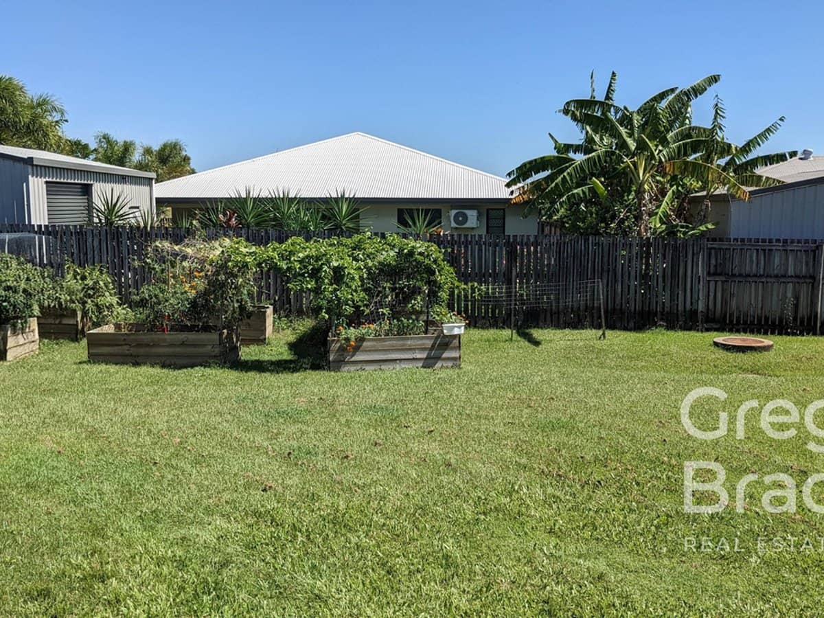 11 Hook Court, SARINA - Thumbnail 18