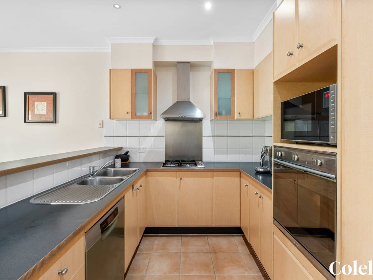 2 Travers Walk, HEATHERTON - Thumbnail 2