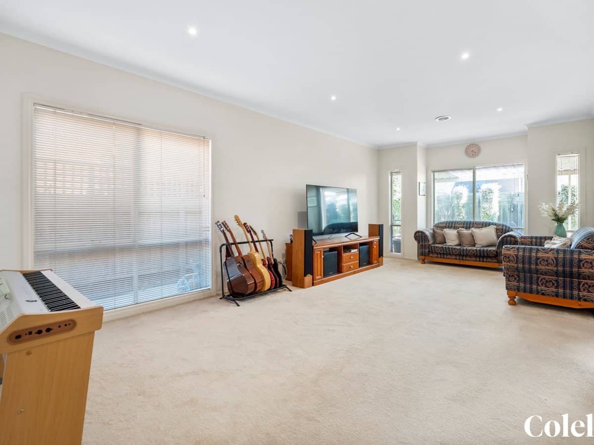 2 Travers Walk, HEATHERTON - Thumbnail 5