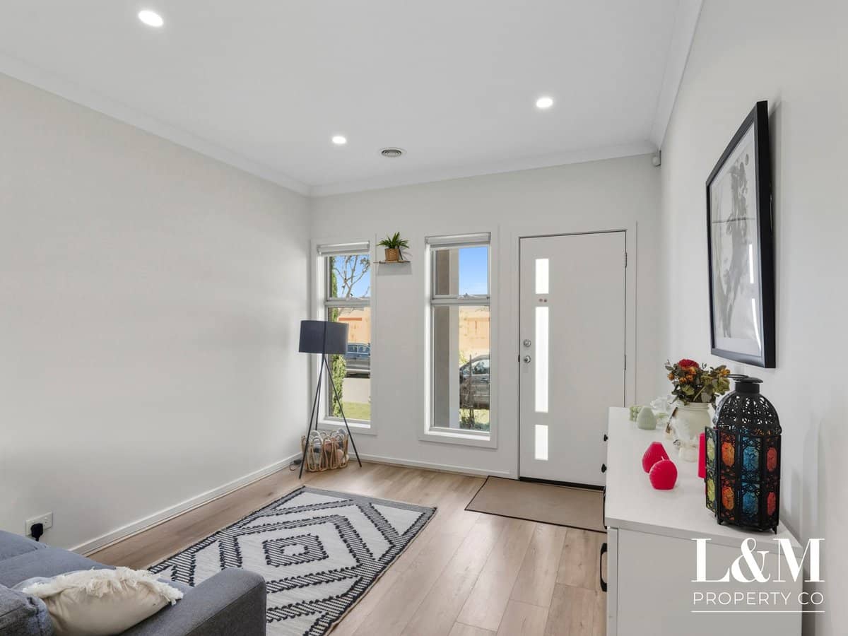 8 Rihanna Street, GREENVALE - Thumbnail 3