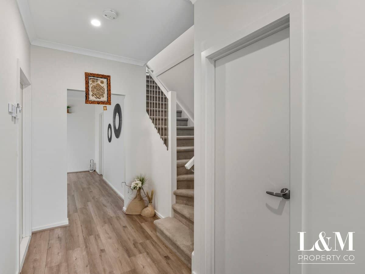 8 Rihanna Street, GREENVALE - Thumbnail 9