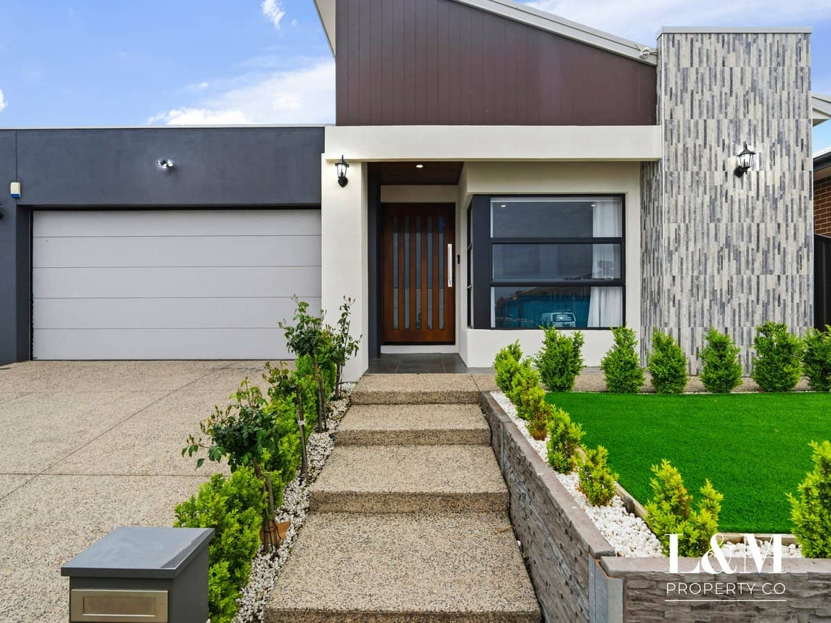 20 Red Wattle Way, GREENVALE - Thumbnail 1