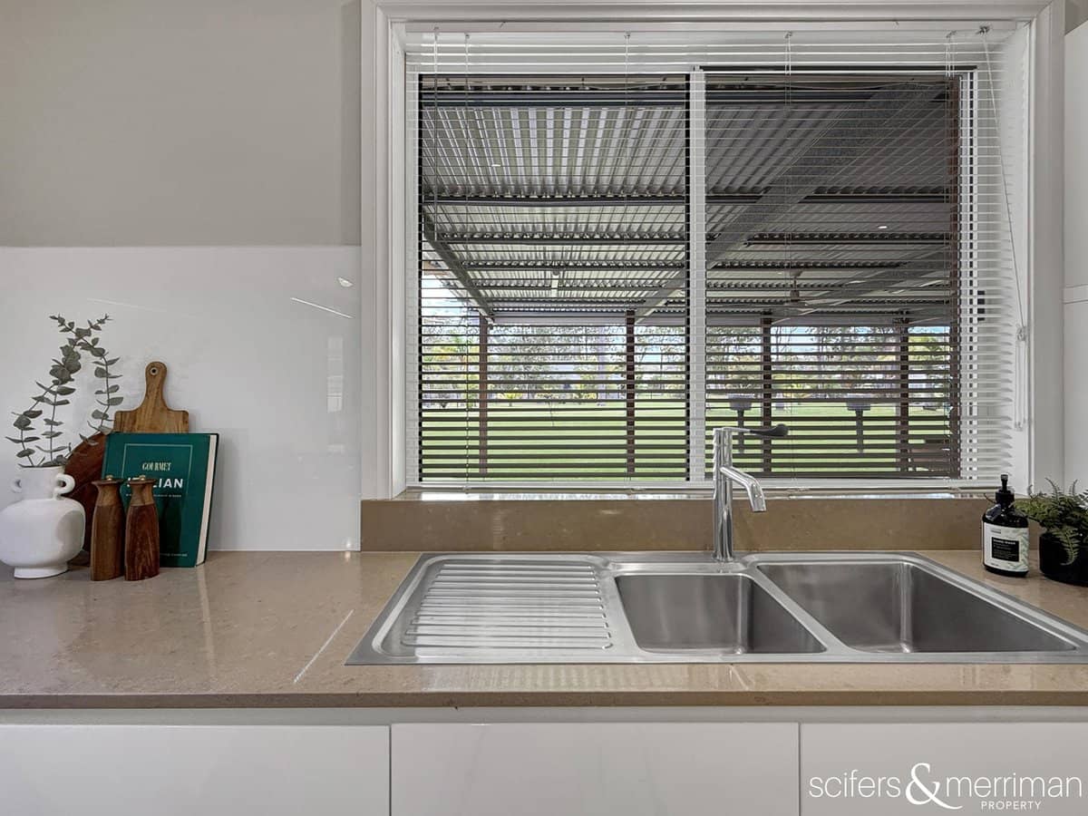 20 County Close, MEDOWIE - Thumbnail 8