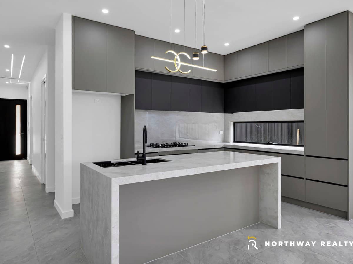 38 Salsola Road, MICKLEHAM - Thumbnail 5