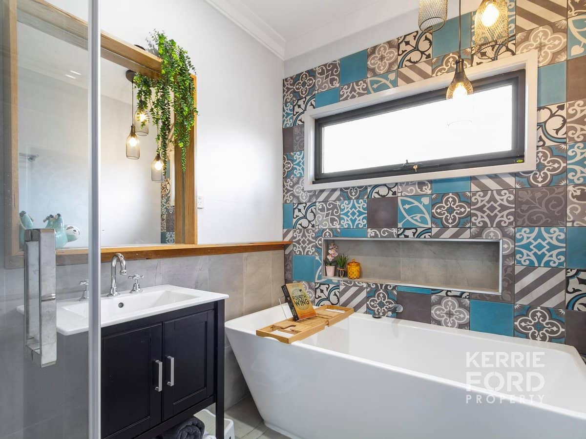 6 Leila Street, TRARALGON - Thumbnail 2