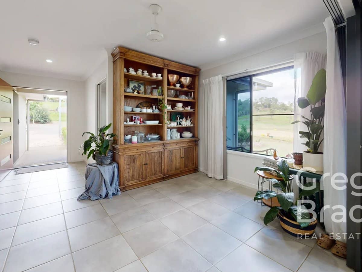 180 Gordonville Court, SARINA - Thumbnail 11