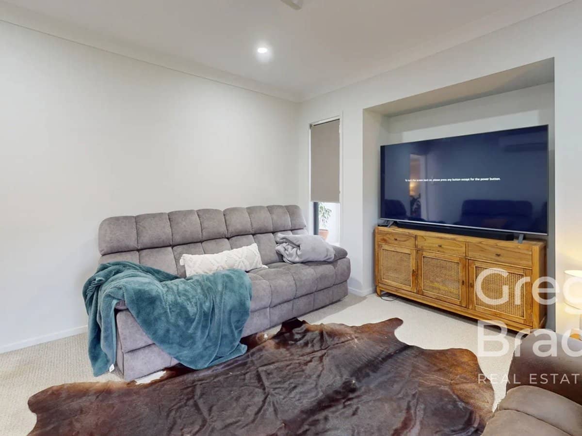 180 Gordonville Court, SARINA - Thumbnail 13