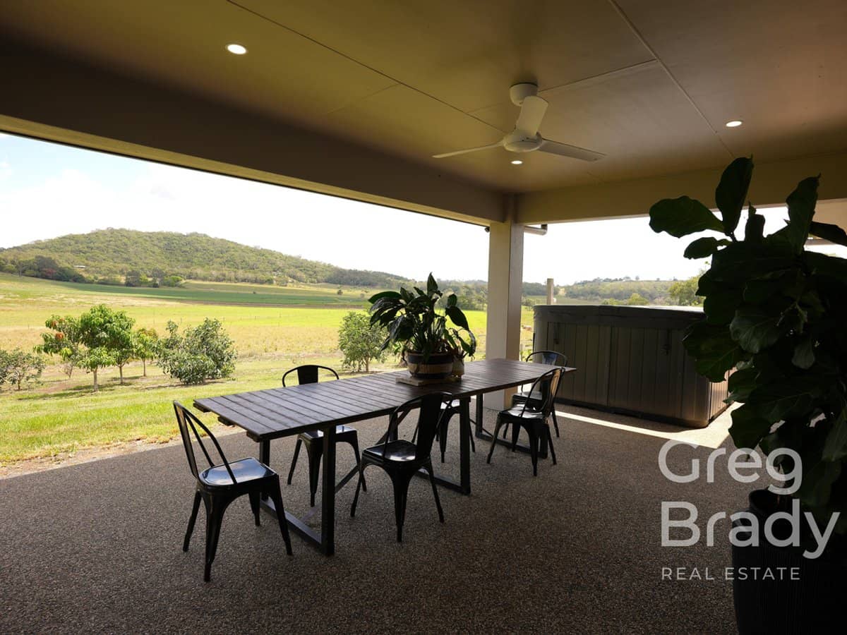 180 Gordonville Court, SARINA - Thumbnail 25