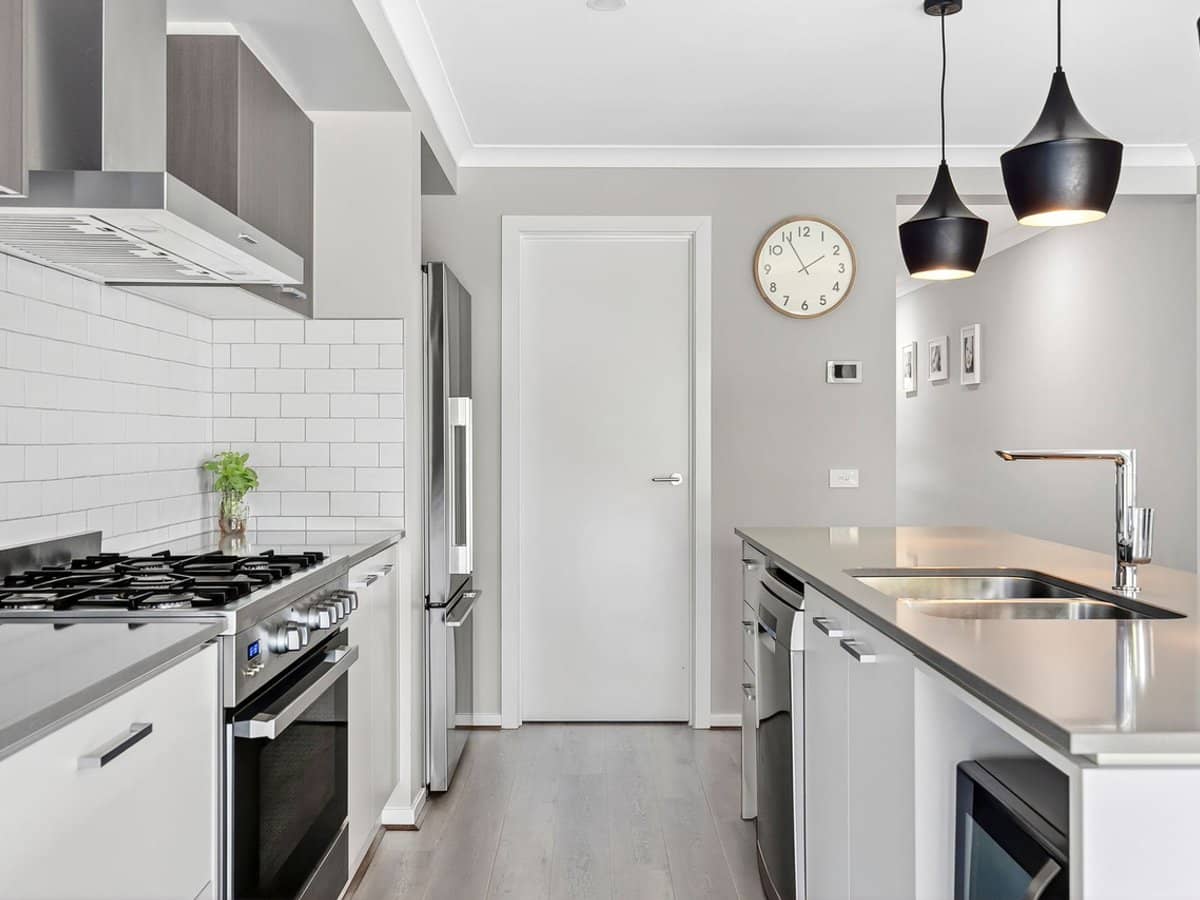 14 Trooper Avenue, SUNBURY - Thumbnail 4