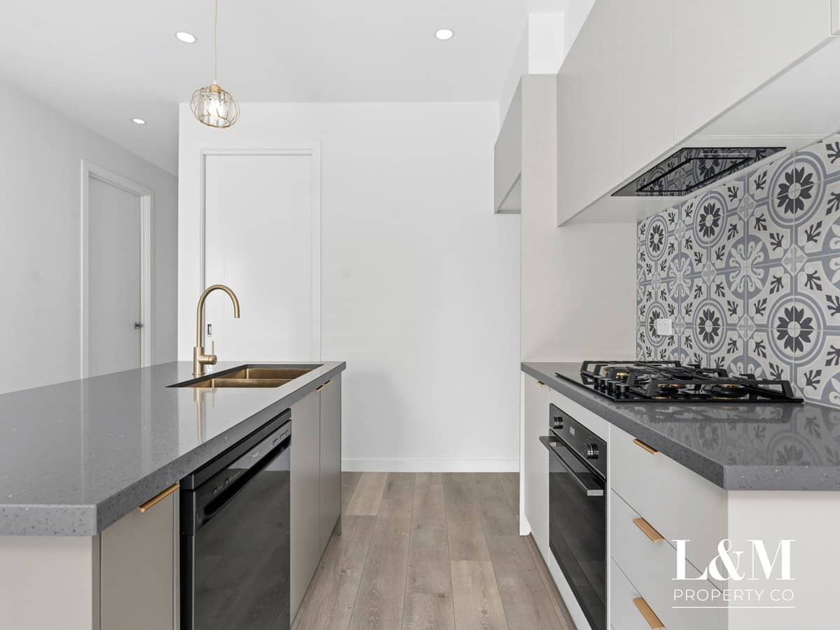 8 Alyssa Street, GREENVALE - Thumbnail 4