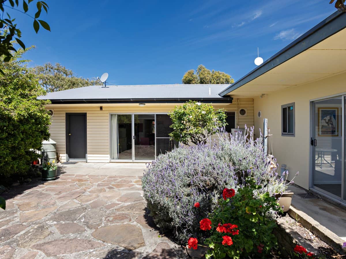 68 Investigator Avenue, KINGSCOTE - Thumbnail 1