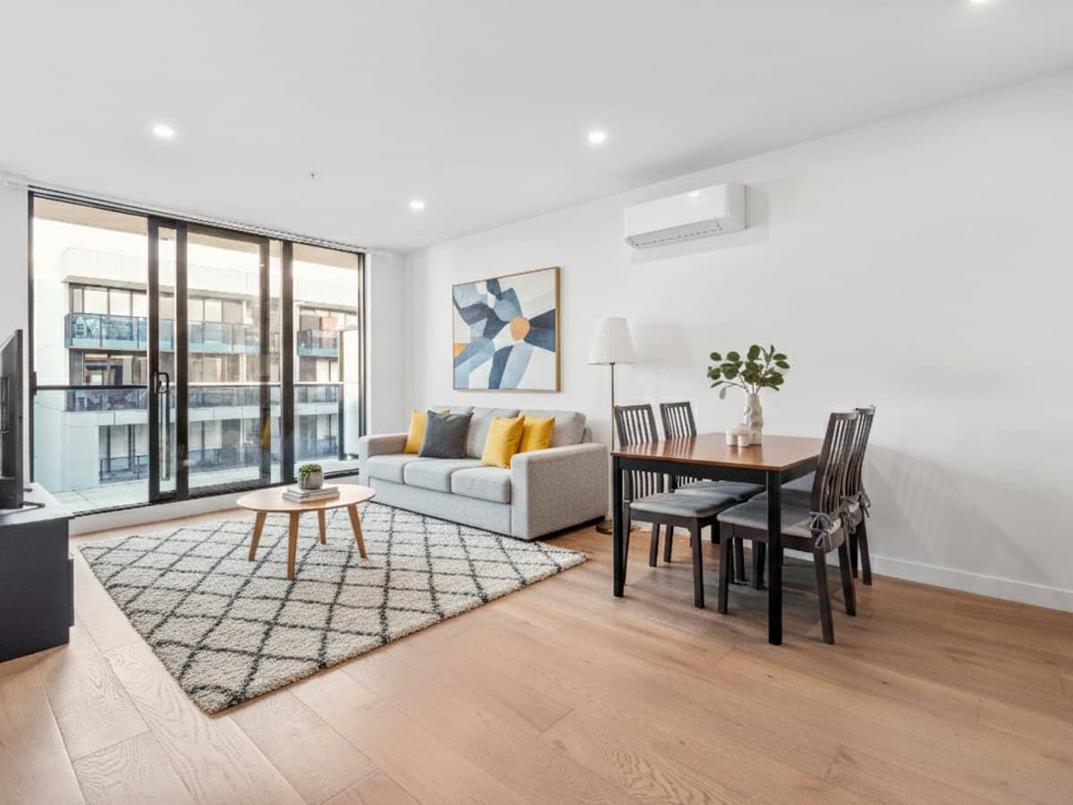 1228 Nepean Highway, CHELTENHAM - Thumbnail 1