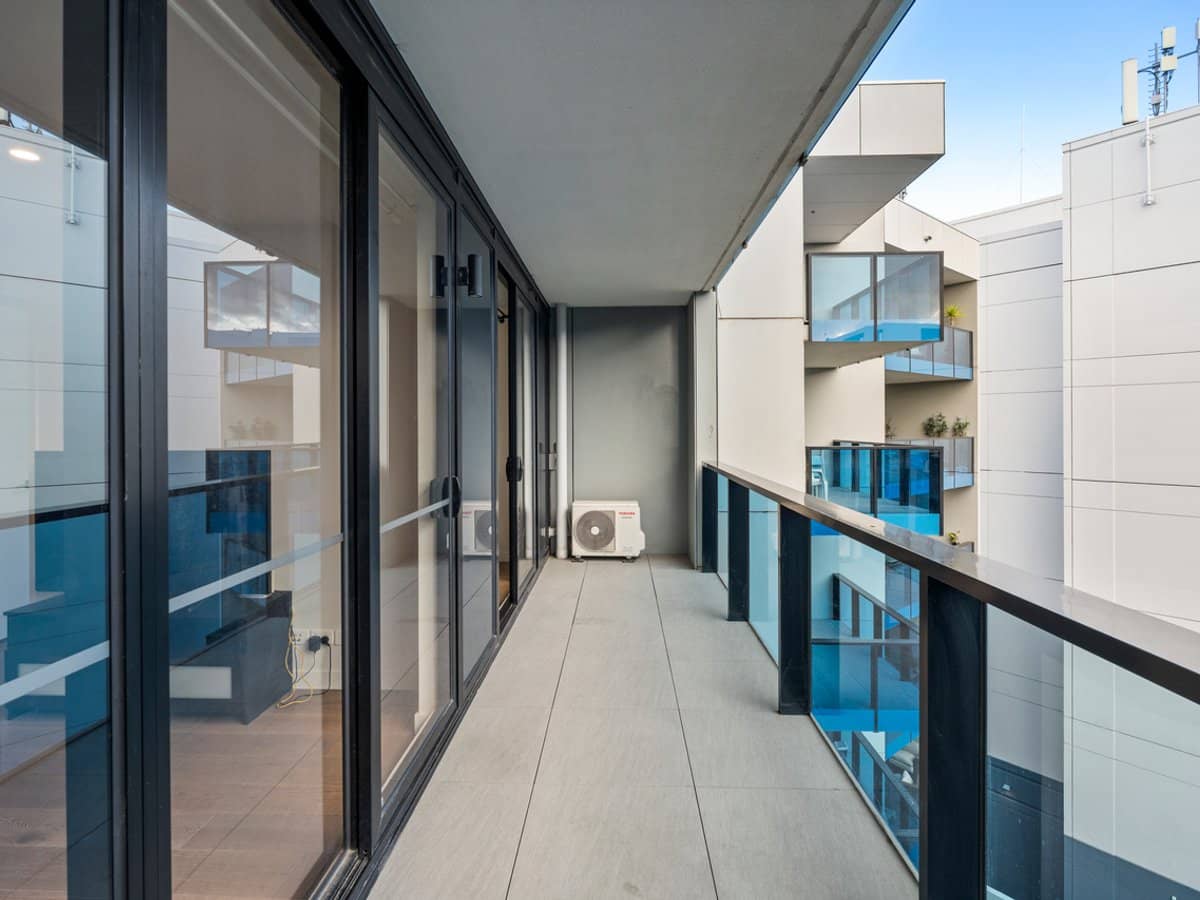 1228 Nepean Highway, CHELTENHAM - Thumbnail 2