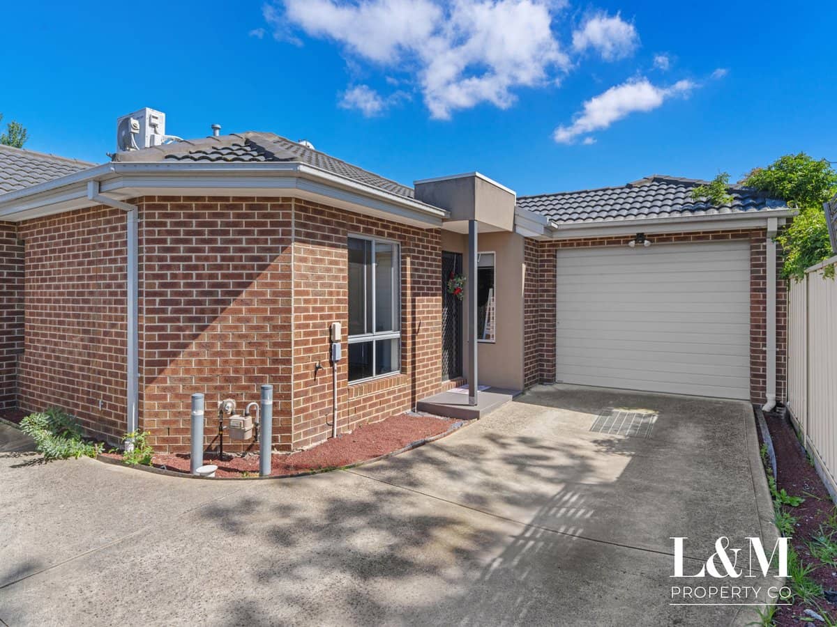 2 Lorica Avenue, BROADMEADOWS - Thumbnail 1