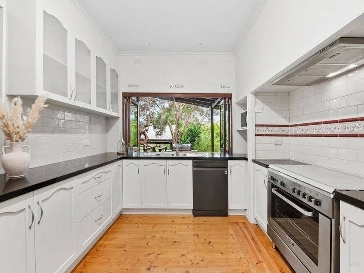 360-372 Browns Road, RYE - Thumbnail 7